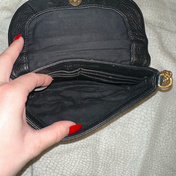 Marc By Marc Jacobs Black Crossbody Bag with Gold Chain - Picture 2 of 2